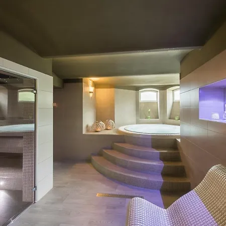 Lipa Hotel 4*